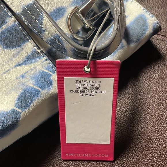 VINCE CAMUTO LAMB LEATHER ELIZA TOTE BAG. SHIBORI PRINT BLUE. - Picture 9 of 9